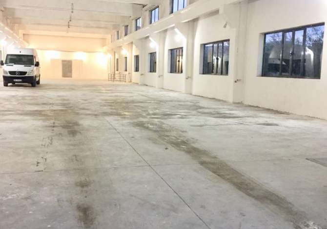 Business Property for Rent 4+1 in Elbasan - 2,500 Euro