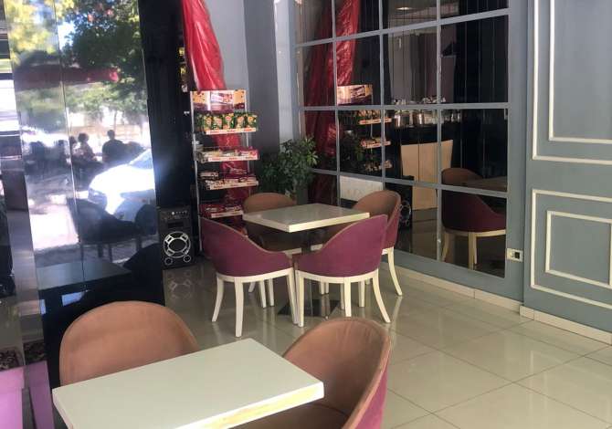 Jepet me qera ambient per biznes ne Kombinat,Cmimi per qera : 800 euro