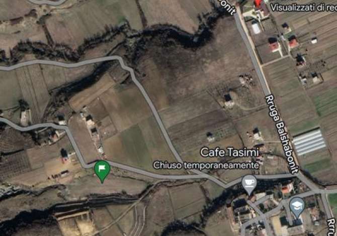 Truall ose Toke ne Tirane - 12,000,000 Leke