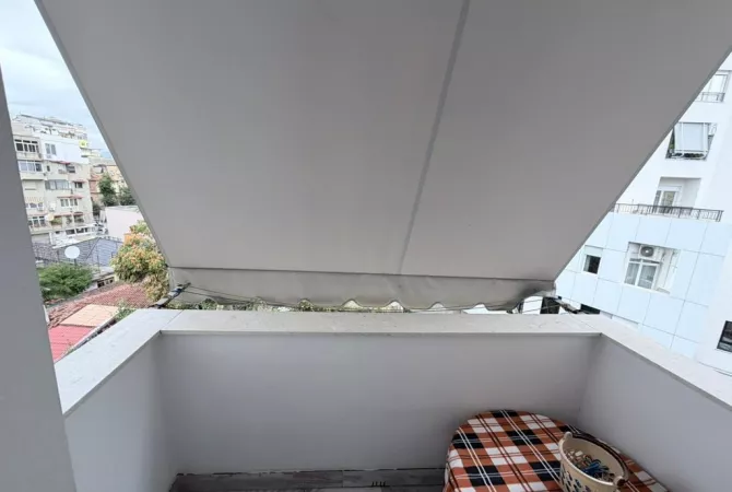 Shtepi ne shitje Apartament ne Tirane, 3+1, Mobilimi E mobiluar, Pagesa 250,000  Euro.