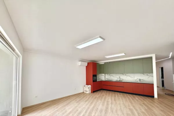 Business Property for Rent 3+1 in Tirana - 1,500 Euro