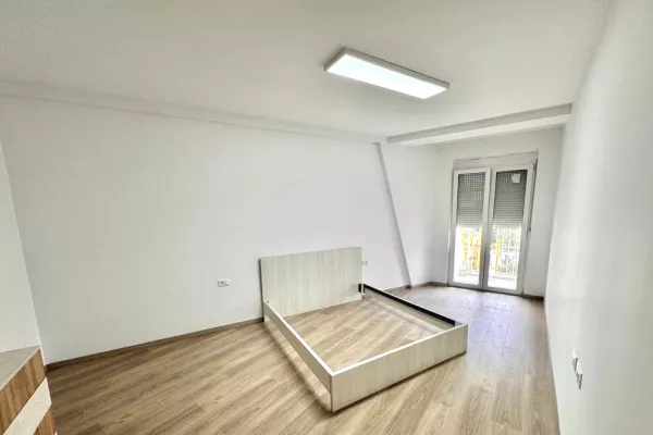 Business Property for Rent 3+1 in Tirana - 1,500 Euro