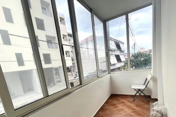 Apartament 2+1 me qira tek Zogu i Zi!!