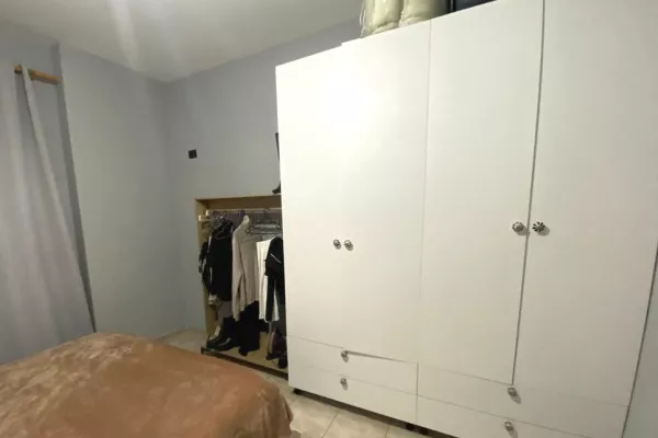 Shtepi me qera Apartament ne Tirane, 1+1, Mobilimi E mobiluar, Pagesa 400  Euro.
