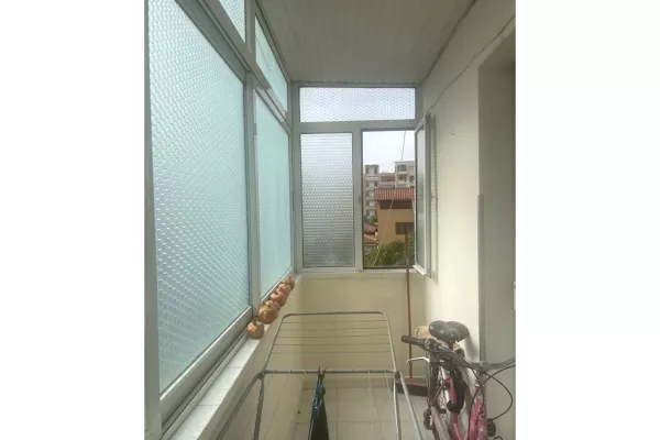 Shtepi ne shitje Apartament ne Tirane, 2+1, Mobilimi E mobiluar, Pagesa 141,000  Euro.