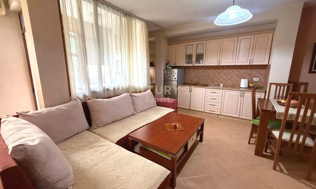 Shtepi ne shitje Apartament ne Tirane, 2+1, Mobilimi E mobiluar, Pagesa 159,000  Euro.