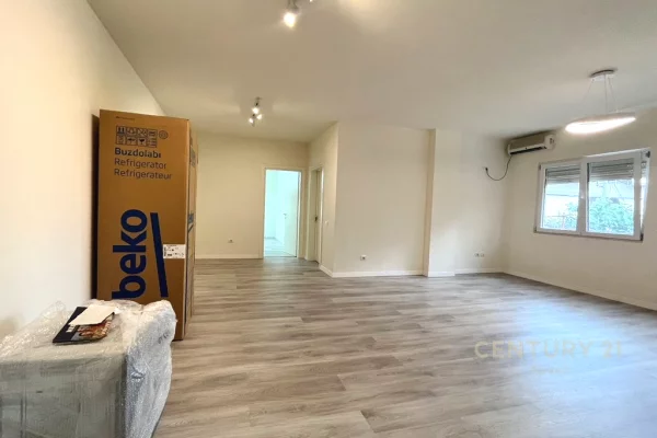 Apartament 2+1 me qira tek Zogu i Zi!!