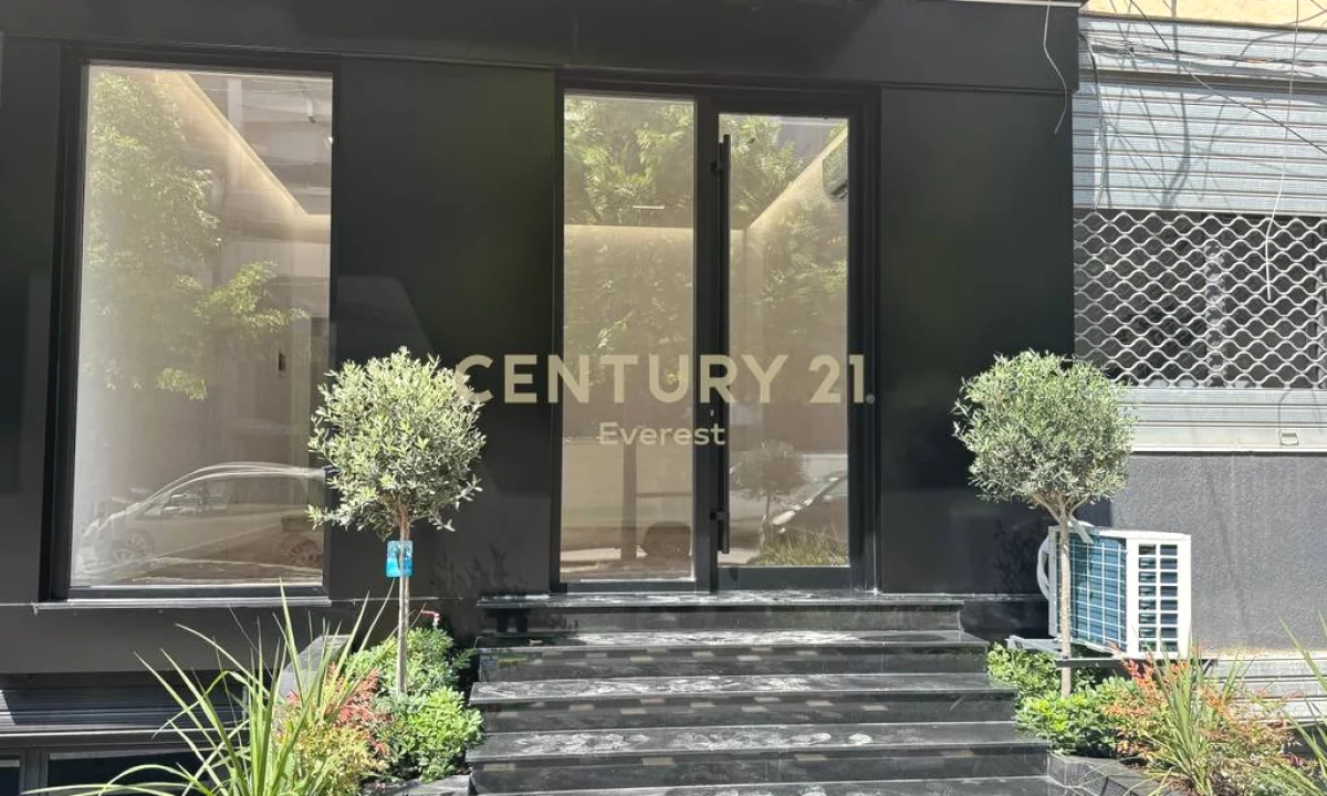 PRANE SQUARE 21, JAPIM AMBIENT KOMERCIAL ME QIRA