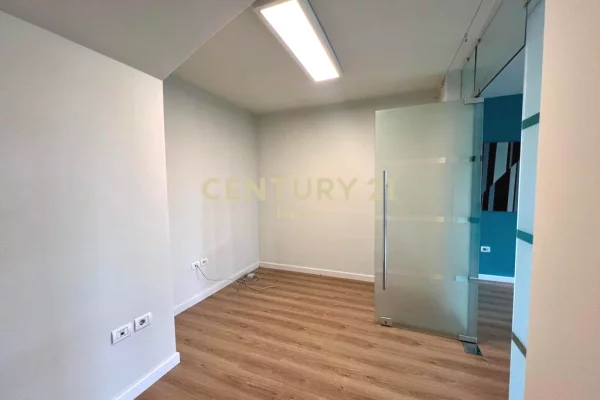 Qira,Ambjent per zyra prane Kullave binjake