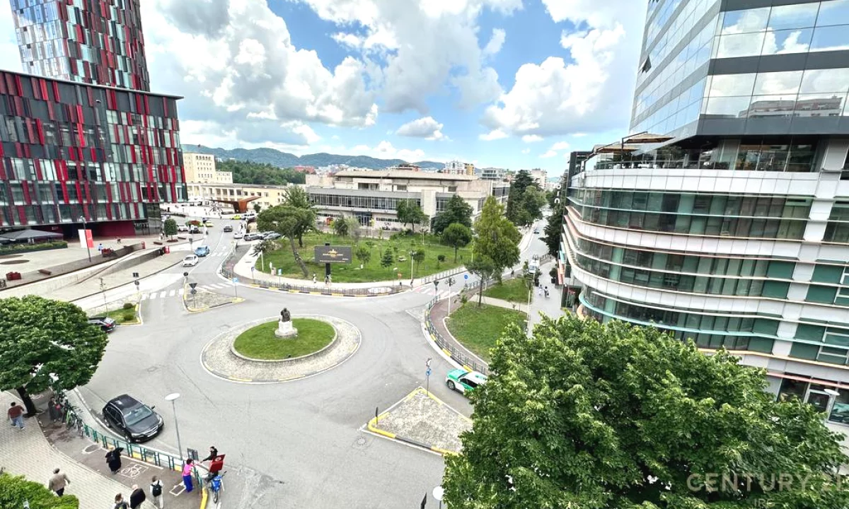 AMBIENT PER ZYRA PRANE STADIUMIT AIR ALBANIA!