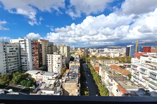 Ambient per Klinike ose Zyra me Qira – Rruga e Barrikadave, Qender, Tirane!