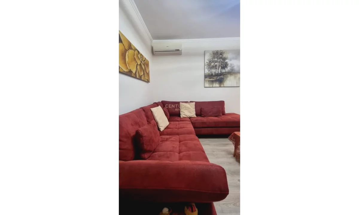 Shtepi ne shitje Apartament ne Tirane, 2+1, Mobilimi E mobiluar, Pagesa 230,000  Euro.
