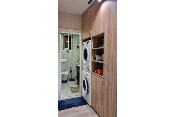 Shtepi ne shitje Apartament ne Tirane, 2+1, Mobilimi E mobiluar, Pagesa 230,000  Euro.