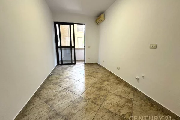 Zyre me qira prane Stadiumit Air Albania!