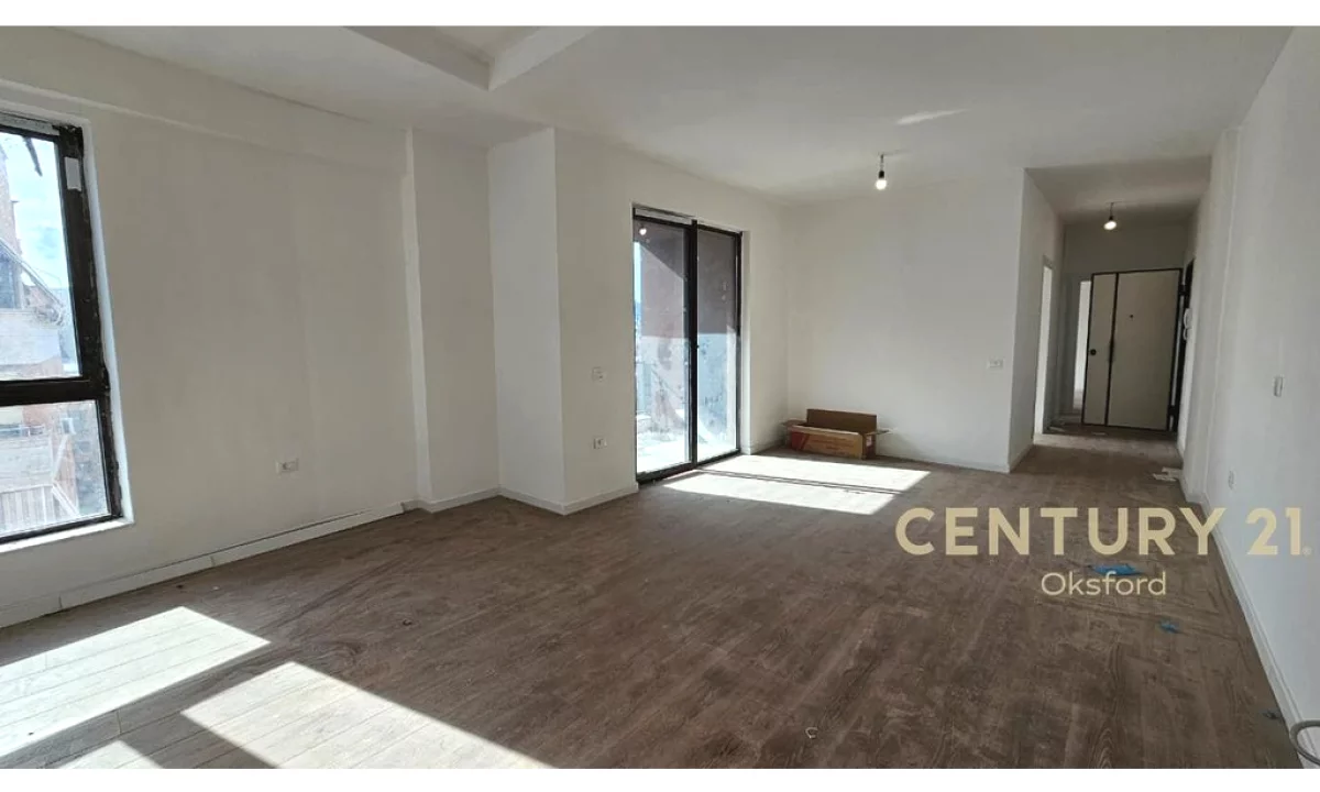 APARTAMENT 2+1+GARAZH, ME QIRA TEK MYSLYM SHYRI