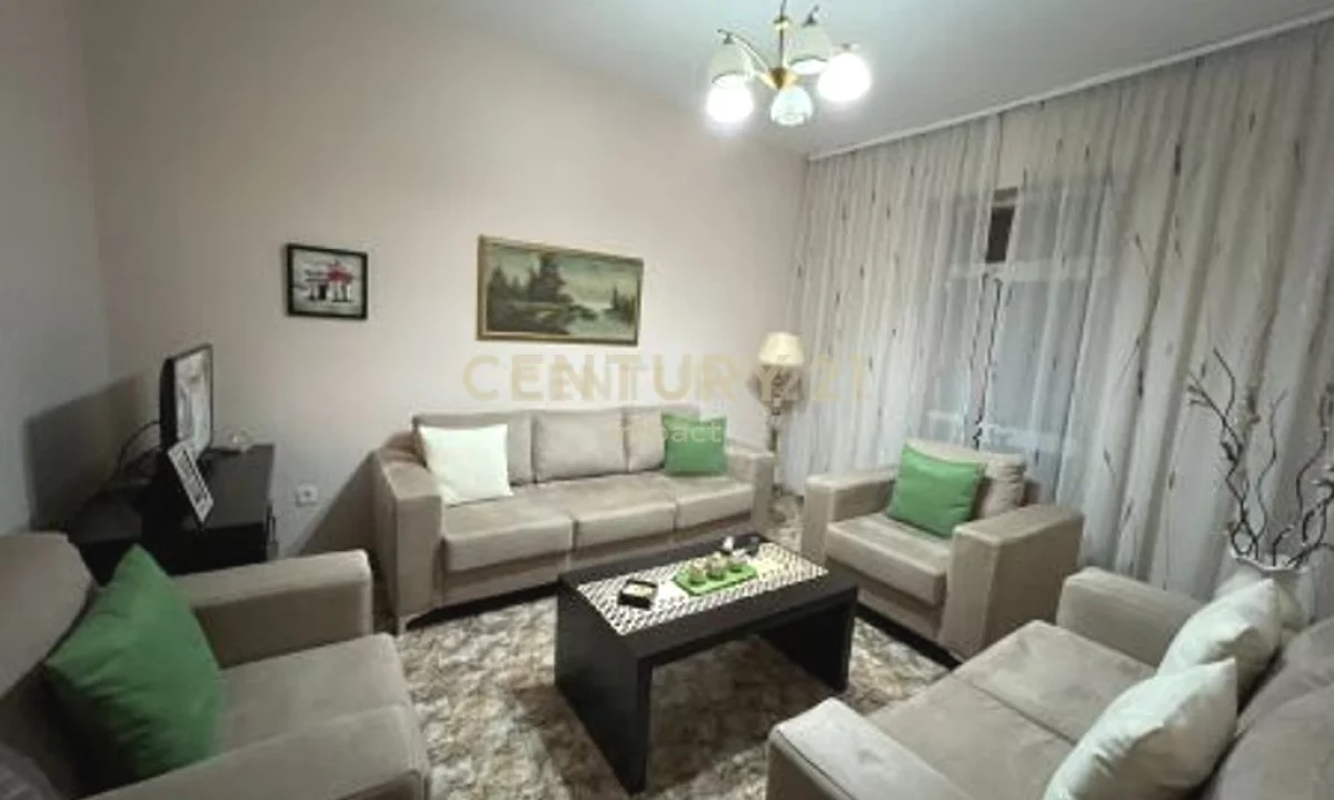 Shtepi ne shitje Apartament ne Tirane, 1+1, Mobilimi E mobiluar, Pagesa 104,000  Euro.