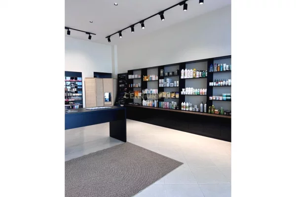 Business Property for Rent 1+1 in Tirana - 1,100 Euro