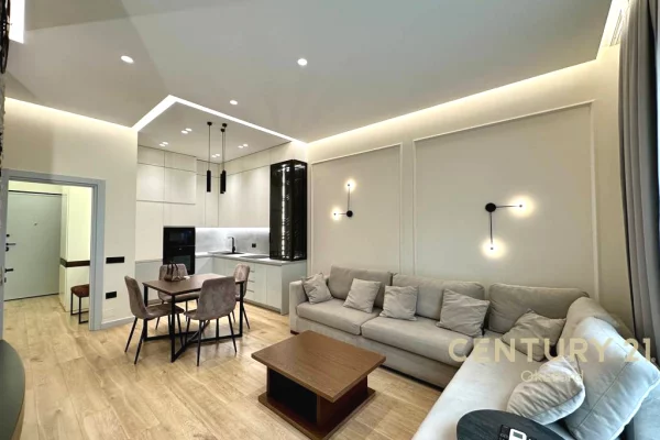 APARTAMENT 1+1 ME QIRA, TEK SQUARE 21, RRUGA E KAVAJËS!