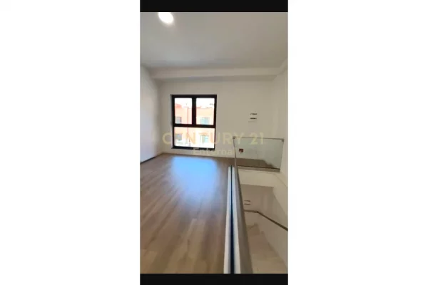 DUBLEX PER QERA GARDEN BUILDING