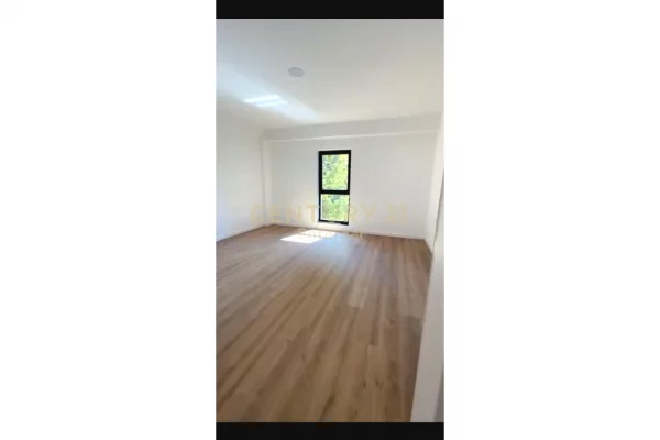 DUBLEX PER QERA GARDEN BUILDING