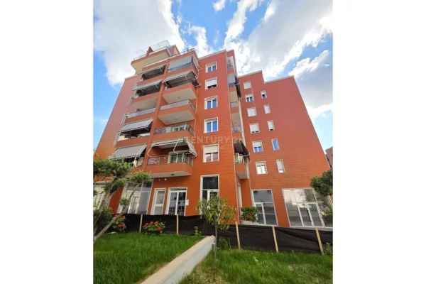 Shtepi ne shitje Apartament ne Tirane, 1+1, Mobilimi E mobiluar, Pagesa 297,000  Euro.