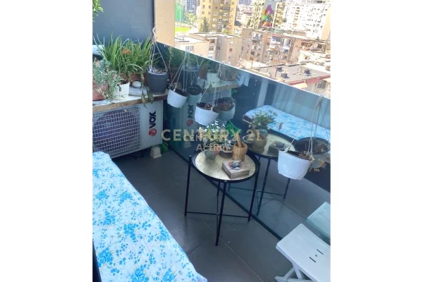 Shtepi me qera Apartament ne Tirane, 1+1, Mobilimi E mobiluar, Pagesa 900  Euro.