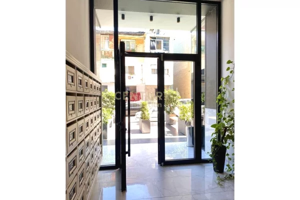 Shtepi me qera Apartament ne Tirane, 1+1, Mobilimi E mobiluar, Pagesa 900  Euro.