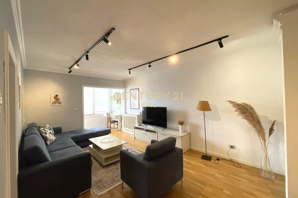 Shtepi me qera Apartament ne Tirane, 2+1, Mobilimi E mobiluar, Pagesa 750  Euro.