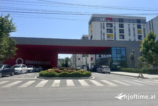 Shtepi ne shitje Apartament ne Tirane, 2+1, Mobilimi Bosh, pa mobiluar, Pagesa 96,500  Euro.