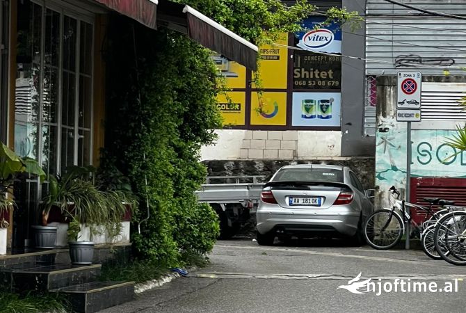 Shitet dyqan tek Brryli 100.000 euro 