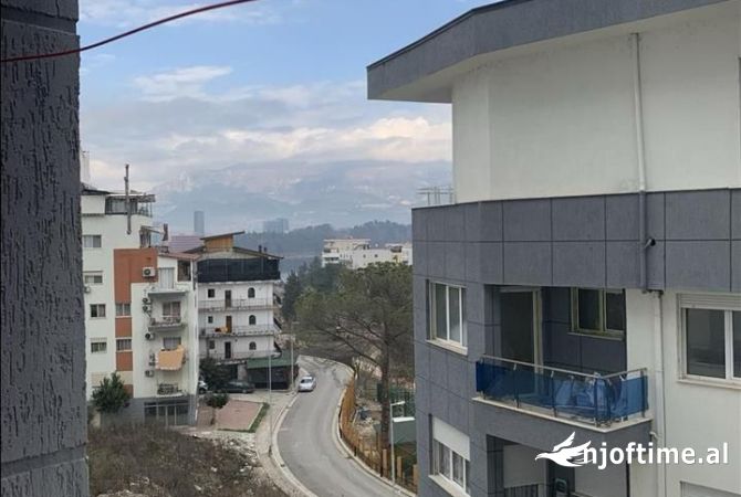 Shtepi ne shitje Apartament ne Tirane, 1+1, Mobilimi E mobiluar, Pagesa 140,000  Euro.