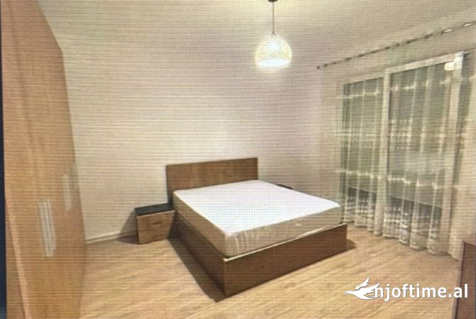 Shtepi ne shitje Apartament ne Tirane, 1+1, Mobilimi E mobiluar, Pagesa 140,000  Euro.