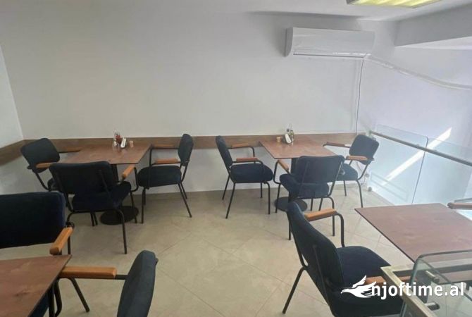 Shitet biznesi (Mence)