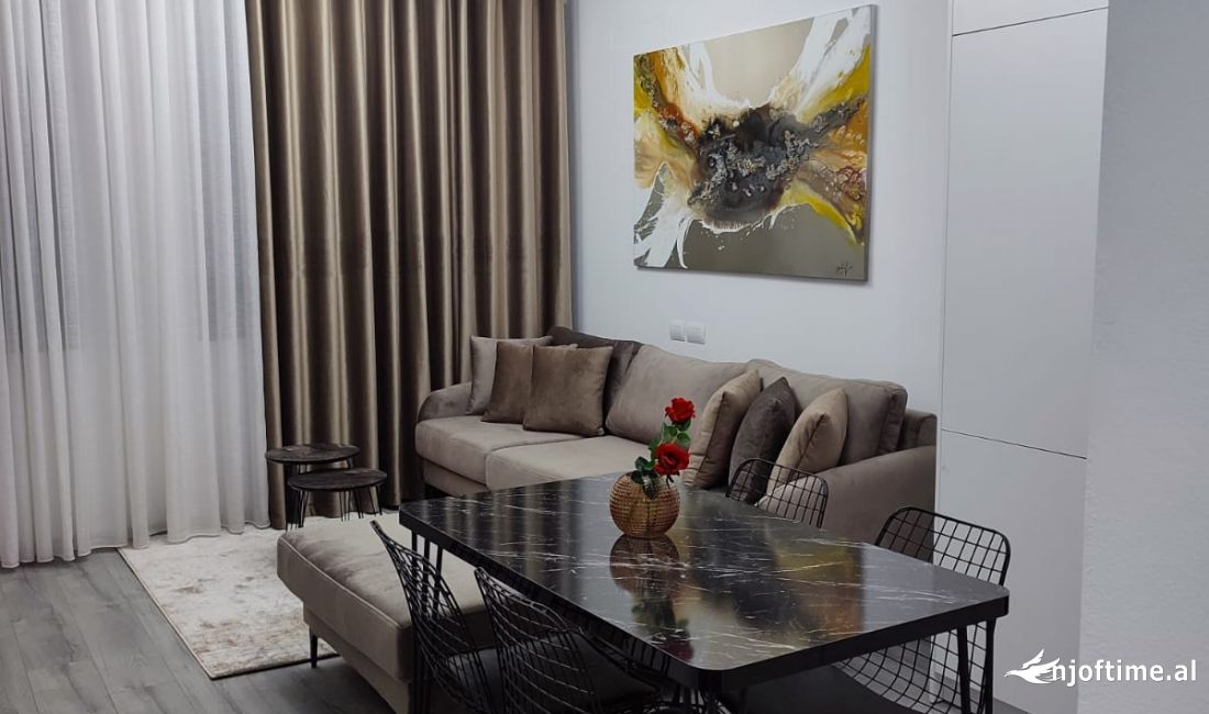 Shtepi me qera Apartament ne Tirane, 1+1, Mobilimi E mobiluar, Pagesa 400  Euro.