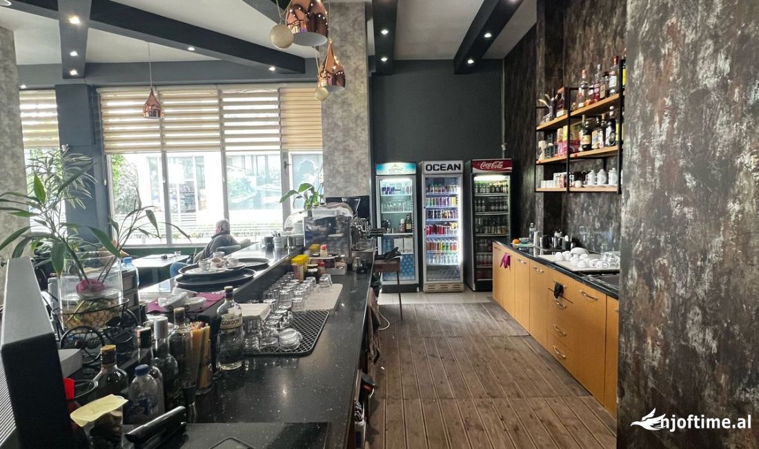 Shitet Lokal(Ambient) ne Durres. 700.000 euro