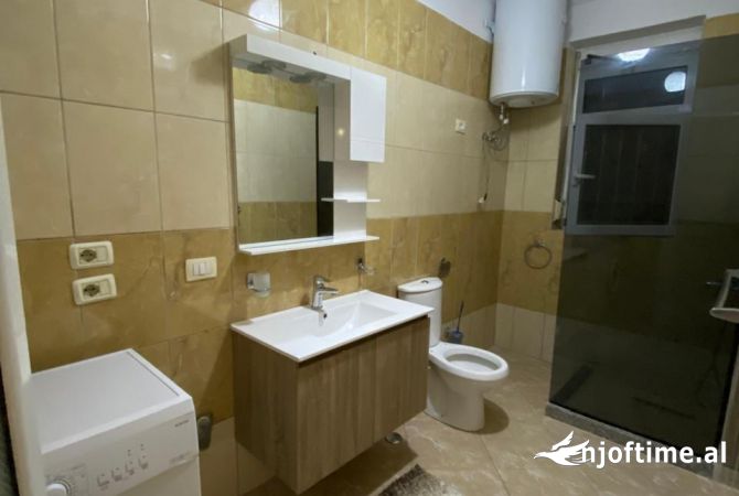 Appartamento in affitto a Tirana 1+1, Arredato