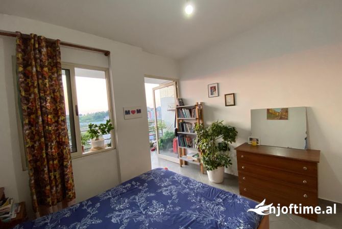 Shtepi me qera Apartament ne Tirane, 2+1, Mobilimi E mobiluar, Pagesa 420  Euro.