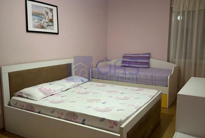 Shtepi me qera Apartament ne Tirane, 1+1, Mobilimi E mobiluar, Pagesa 400  Euro.
