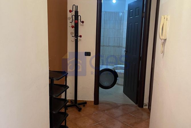 Shtepi me qera Apartament ne Tirane, 1+1, Mobilimi E mobiluar, Pagesa 350  Euro.