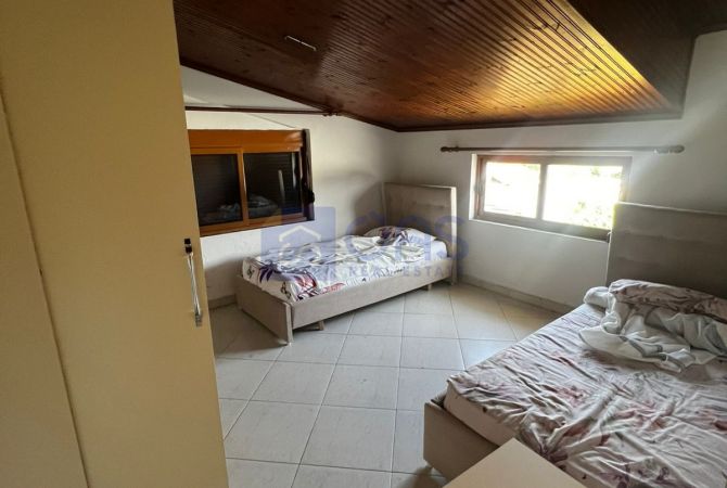 Shtepi me qera Apartament ne Tirane, 2+1, Mobilimi E mobiluar, Pagesa 400  Euro.