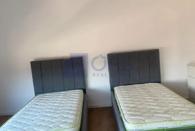 Shtepi me qera Apartament ne Tirane, 2+1, Mobilimi E mobiluar, Pagesa 550  Euro.