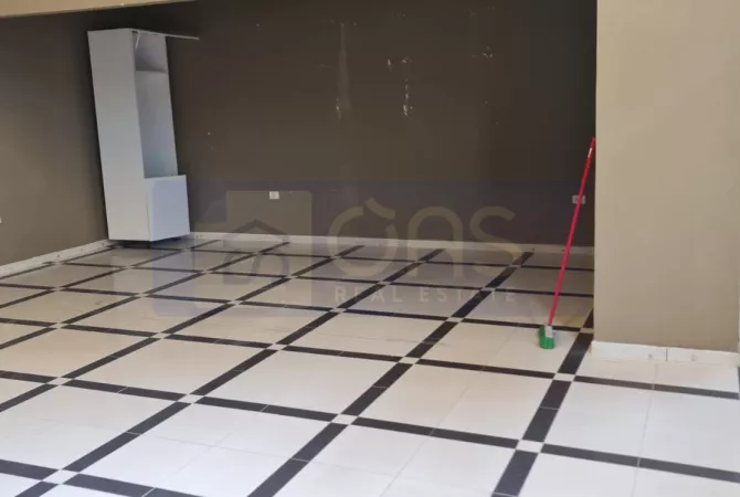 Business Property for Rent 1+1 in Tirana - 1,200 Euro