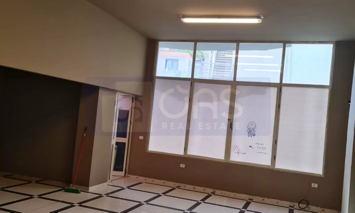 Jepet me qera ambient  OPEN SPACE - TEK Komuna e Parisit