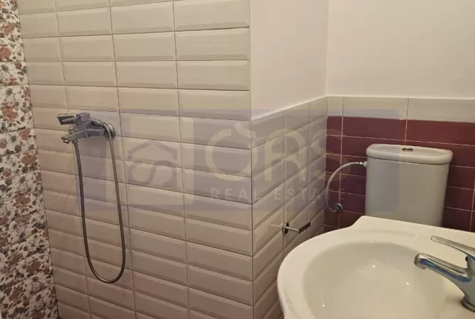 Appartamento in affitto a Tirana 3+1, Arredato