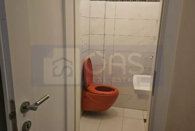 Appartamento in affitto a Tirana 3+1, Arredato