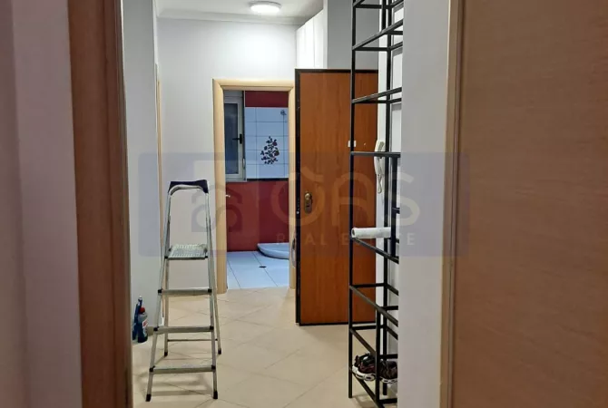 Shtepi me qera Apartament ne Tirane, 2+1, Mobilimi E mobiluar, Pagesa 1,000  Euro.