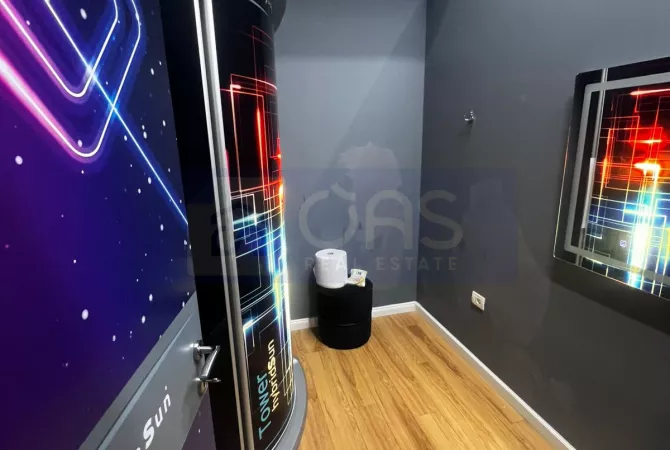 Jepet me qera ambient tek rruga e Bogdaneve(Qender).