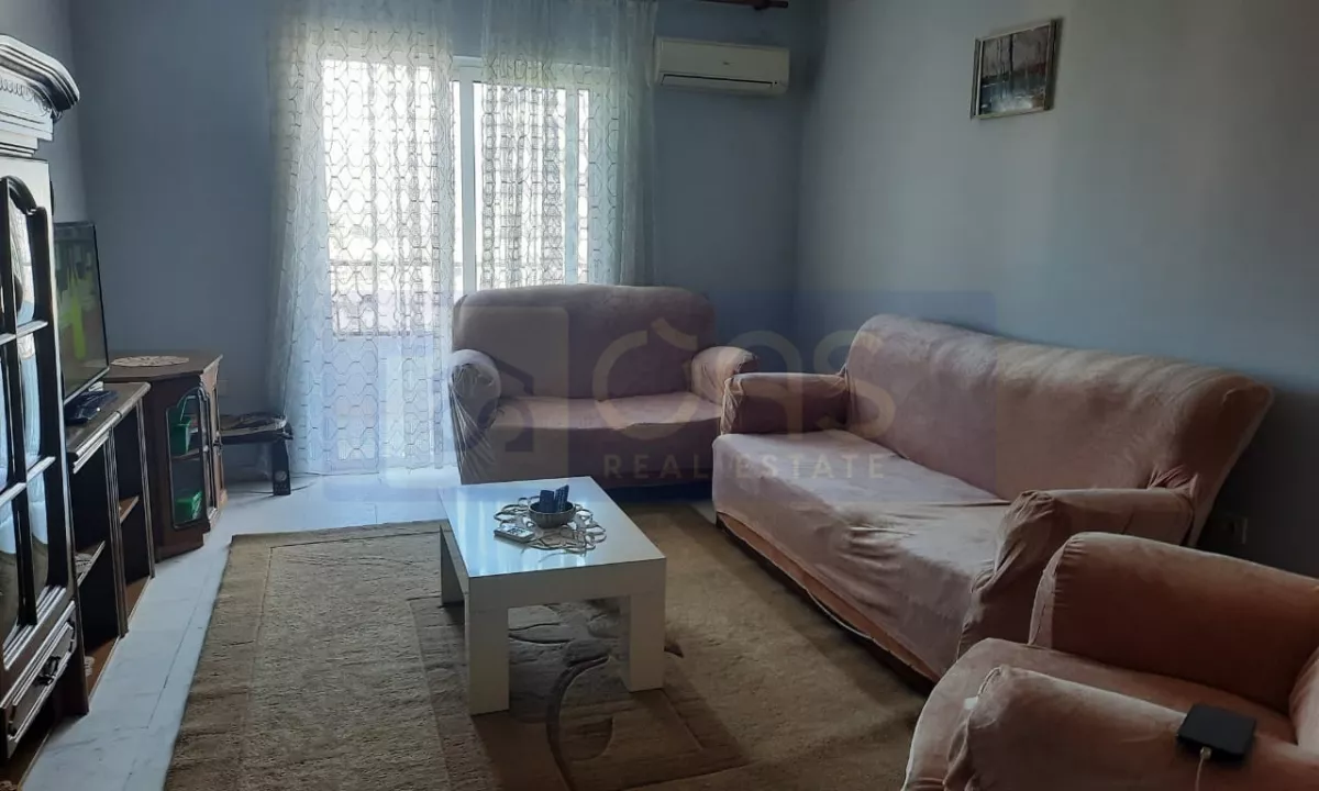 Shtepi me qera Apartament ne Tirane, 2+1, Mobilimi E mobiluar, Pagesa 500  Euro.