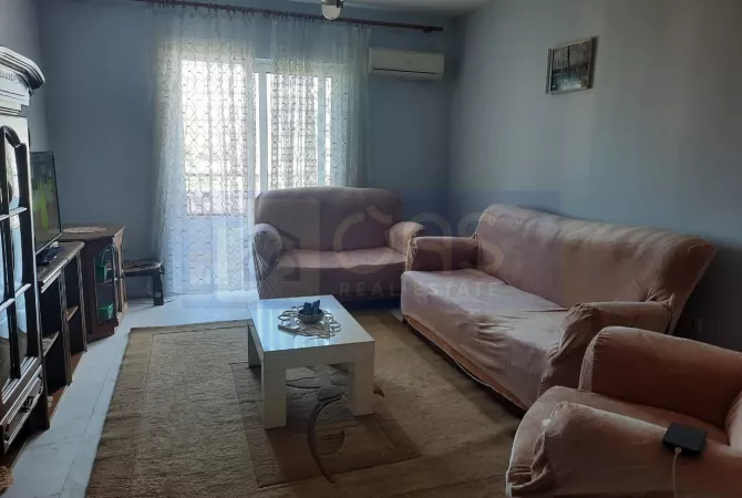 Jepet me qera apartament 2+1 ne Laprake.