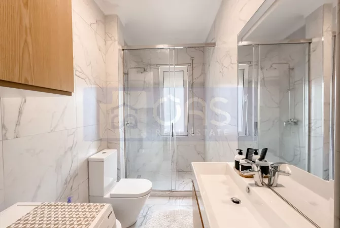 Shtepi ne shitje Apartament ne Tirane, 3+1, Mobilimi E mobiluar, Pagesa 250,000  Euro.